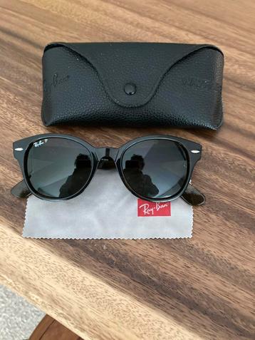 Ray Ban zonnebril beschikbaar voor biedingen