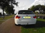 BMW 3-Serie 2.0 318 I Touring AUT  Wit., Auto's, BMW, Automaat, 4 cilinders, 129 pk, 1435 kg