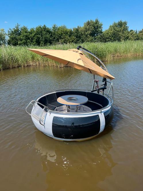 BBQ Boten verhuur (te koop), Diensten en Vakmensen, Verhuur | Boten, Party- of Rondvaartboot, Met catering
