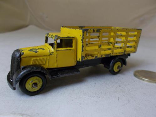 Dinky Toys 25F (1946) MARKET GARDENERS LORRY. Yellow hubs., Hobby en Vrije tijd, Modelauto's | 1:43, Gebruikt, Bus of Vrachtwagen