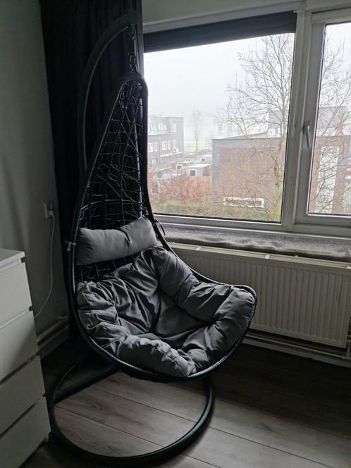 Hangstoel Intratuin, Tuin en Terras, Tuinstoelen, Zo goed als nieuw, Ophalen