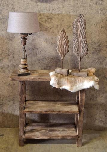 Sidetable Kentucky beschikbaar voor biedingen