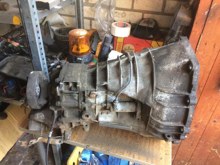 mercedes w124 versnelingsbak 5bak, Auto-onderdelen, Transmissie en Toebehoren, Mercedes-Benz, Gebruikt, Ophalen of Verzenden
