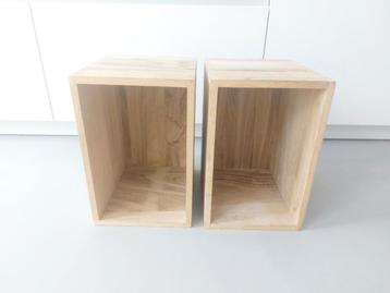 houten kastjes woonmeubel Xenos 2 stuks  beschikbaar voor biedingen