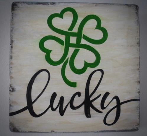 Handgeschilderd Iers pubbordje /Lucky/ Irish pub / Mancave, Huis en Inrichting, Woonaccessoires | Wanddecoraties, Zo goed als nieuw