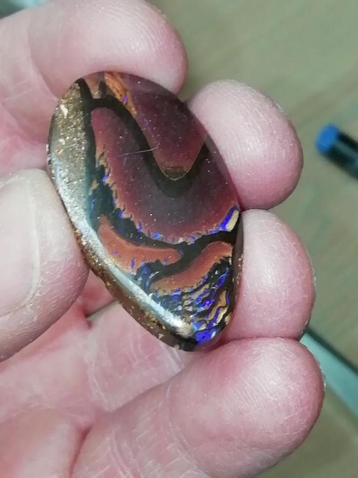 Boulder opaal, Verzamelen, Mineralen en Fossielen, Ophalen of Verzenden