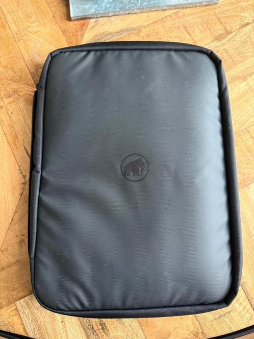 Mammut laptop hoes voor 13-14’’ laptops/tablets, Computers en Software, Laptophoezen, Zo goed als nieuw, 14 inch, Ophalen