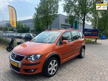 Volkswagen Touran 1.4 TSI Cross - AIRCO - NIEUWE APK ! beschikbaar voor biedingen