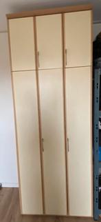 Kledingkast degelijk, Ophalen, Met deur(en), Gebruikt, 200 cm of meer