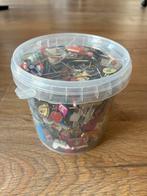 Emmertje met 800 gr. speldjes, Verzamelen, Speldjes, Pins en Buttons, Ophalen of Verzenden, Zo goed als nieuw, Overige onderwerpen