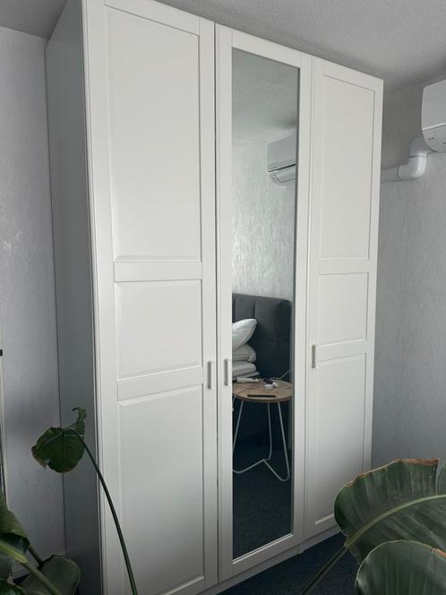 Stevige witte kledingkast – 60 x 147 x 233 cm, Huis en Inrichting, Kasten | Kledingkasten, Zo goed als nieuw, 200 cm of meer, 100 tot 150 cm