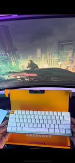 Glorious PC Gaming Race GMMK Compact White, Ophalen of Verzenden, Zo goed als nieuw