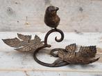 Landelijke dubbele smeedijzeren kandelaar met vogel, Huis en Inrichting, Woonaccessoires | Kandelaars en Kaarsen, Verzenden, Wit