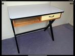 Vintage Coen de Vries schrijftafeltje., Huis en Inrichting, Ophalen, Zo goed als nieuw