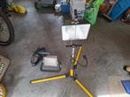 Bouwlamp, Doe-het-zelf en Verbouw, Bouwverlichting, Ophalen, Gebruikt, Met statief, 200 tot 500 watt