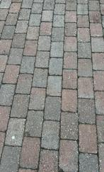 Gratis afhalen. Bestrating ongeveer 21m2, Tuin en Terras, Tegels en Klinkers, Ophalen, Zo goed als nieuw, Beton, Klinkers
