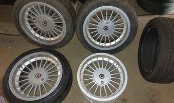 Set originele Alpina velgen met deksels. 17" set met banden. beschikbaar voor biedingen