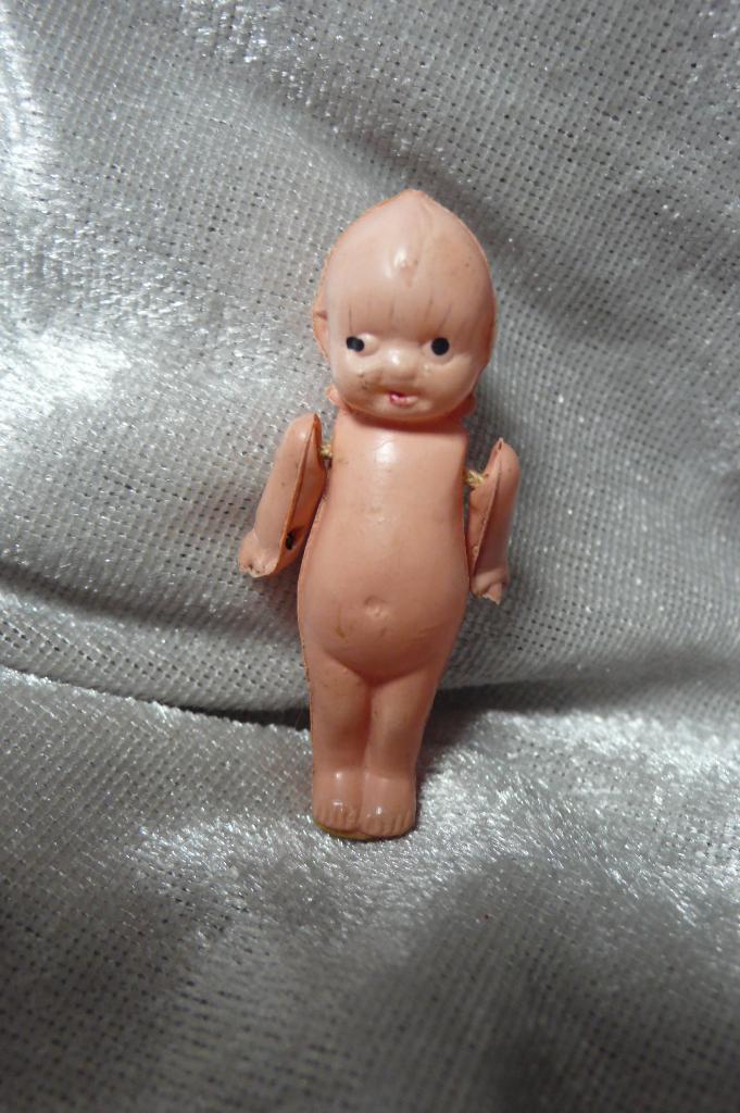 Oude antieke miniatuur kewpie celluloid, Antiek en Kunst, Antiek | Speelgoed, Ophalen of Verzenden