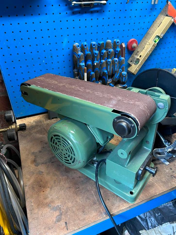 Band/schijf schuurmachine Ferm, Doe-het-zelf en Verbouw, Gereedschap | Schuurmachines, Zo goed als nieuw, Bandschuurmachine, Minder dan 600 watt