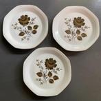 Drie schotels/ Petit four bordjes Schirnding Bavaria - 12cm, Ophalen of Verzenden, Zo goed als nieuw, Overige stijlen, Kop(pen) en/of Schotel(s)