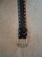 Zwarte leren riem met wit stiksel - Maat 90/34, Minder dan 95 cm, Ophalen of Verzenden, Zo goed als nieuw, Riem of Ceintuur