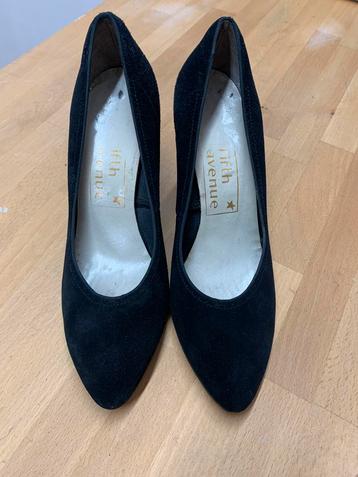 Vintage zgan suede zwarte pumps. beschikbaar voor biedingen