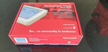 9st Honeywell TH8210M1003 Chronotherm Touch Modulation NIEUW