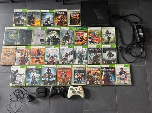 Xbox 360 Slim + Controllers + Games, Spelcomputers en Games, Games | Xbox 360, Gebruikt, Avontuur en Actie, 1 speler, Vanaf 16 jaar