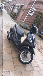 Piaggio new fly 4t 2v ruilen tegen viva, Fietsen en Brommers, Scooters | Piaggio, Ophalen, Zo goed als nieuw, Benzine, Fly