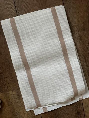 Placemats 10x beschikbaar voor biedingen