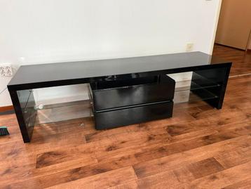 Mooi zwart glans tv meubel beschikbaar voor biedingen
