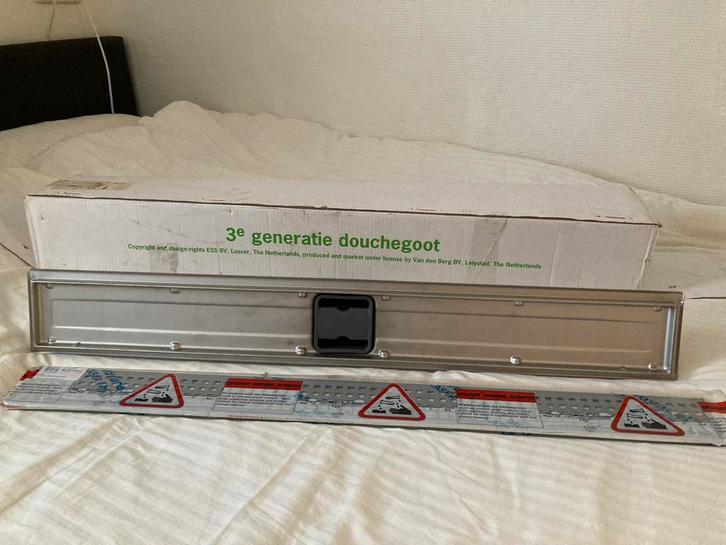 Nieuwe RVS Douchegoot 900mm met Flens, Doe-het-zelf en Verbouw, Buizen en Afvoer, Nieuw, Afvoer, Rvs, Minder dan 2 meter, Minder dan 20 mm