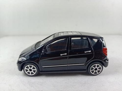 maisto 1/43  mercedes a class, Hobby en Vrije tijd, Modelauto's | 1:43, Zo goed als nieuw, Auto, Overige merken, Ophalen of Verzenden