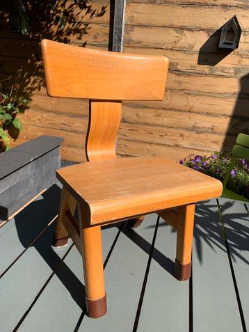 Vintage kinderstoeltje | peuter/kleuter | zithoogte 26 cm beschikbaar voor biedingen