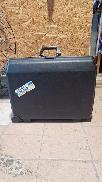 Samsonite koffer beschikbaar voor biedingen