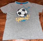 T-shirt mt 104-110 voetbal, 's Oliver, Ophalen of Verzenden, Zo goed als nieuw, Shirt of Longsleeve