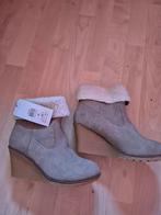 Beige Sleehak Laarsjes - Maat 40 - Nieuw, Ophalen of Verzenden, Nieuw, Beige, Lage of Enkellaarzen