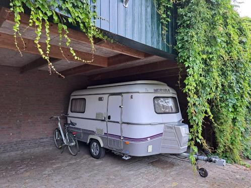 Eriba Triton, Caravans en Kamperen, Caravans, Particulier, tot en met 2, 500 - 750 kg, Standaardzit, Eriba, Dwarsbed, 4 tot 5 meter