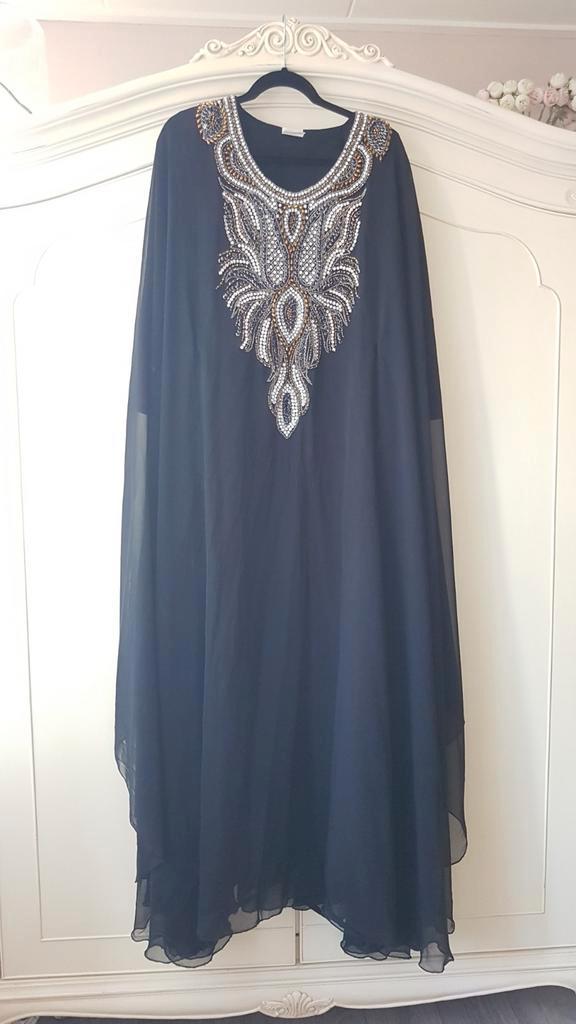 Chique Abaya Kaftan met Steentjes - Maat S/M, Kleding | Dames, Jurken, Gedragen, Maat 36 (S), Zwart, Ophalen of Verzenden