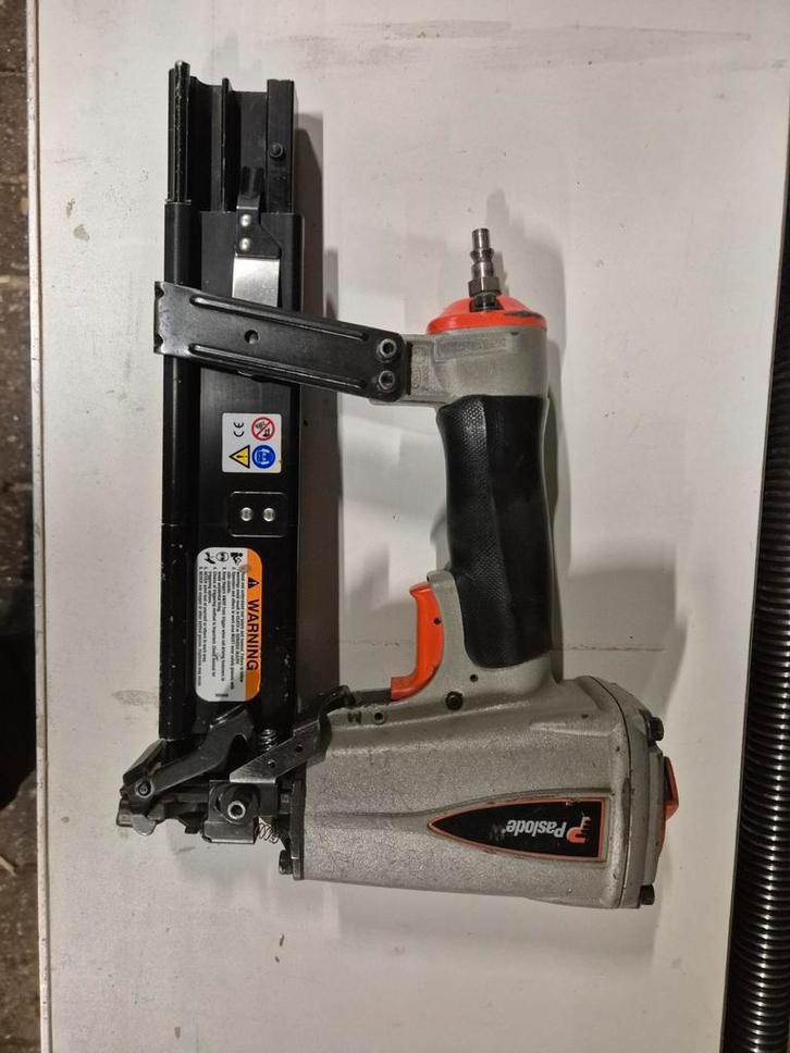 Paslode s200 w16 niettacker, Audio, Tv en Foto, Televisiebeugels, Ophalen of Verzenden