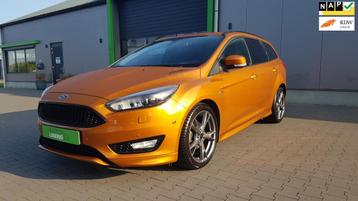 Ford Focus Wagon 1.0 ST-Line in super uitvoering Prachtige k beschikbaar voor biedingen