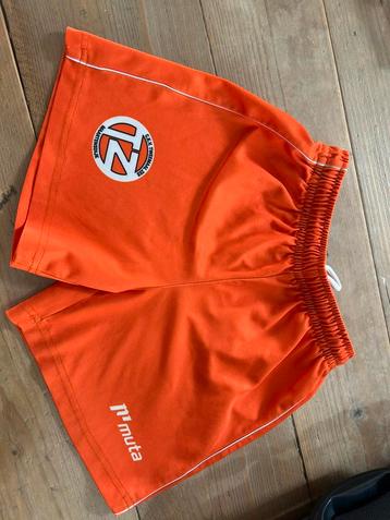 Sportbroek korfbal TZ Maartensdijk beschikbaar voor biedingen