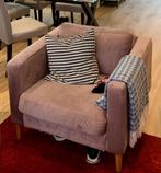 Zacht roze fluwelen stoel | Pink velvet armchair, Huis en Inrichting, Ophalen, Gebruikt, Overige kleuren, Eén