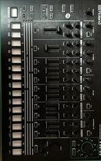 Roland TR8, Muziek en Instrumenten, Ophalen of Verzenden, Zo goed als nieuw, Roland