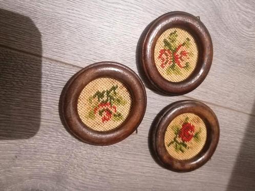 Vintage Geborduurde Wanddecoratie Set, Antiek en Kunst, Antiek | Woonaccessoires, Ophalen of Verzenden