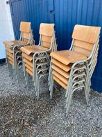 Stoere oude schoolstoel 1965 Tubax landelijk brocante stoel, Huis en Inrichting, Stoelen, Ophalen, Gebruikt, Bruin