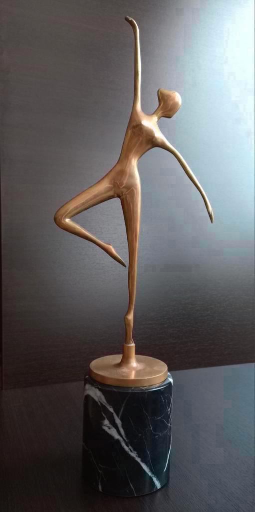 Bronzen beeld abstract vrouw op marmeren sokkel, Antiek en Kunst, Antiek | Koper en Brons, Brons, Ophalen of Verzenden