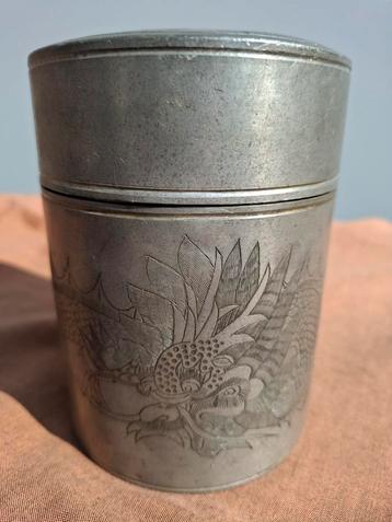 Antieke Tinnen Theebus/Tabakspot - Chinees Drakenmotief beschikbaar voor biedingen