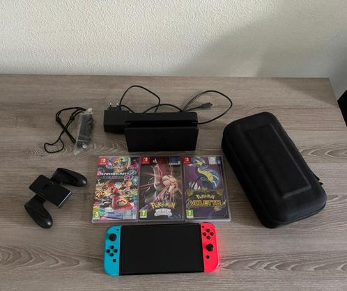 Nintendo Switch OLED – Excellent Condition + 3 Games & Acces, Spelcomputers en Games, Games | Nintendo Switch, Zo goed als nieuw