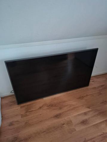 Philips TV met afstandsbediening  beschikbaar voor biedingen